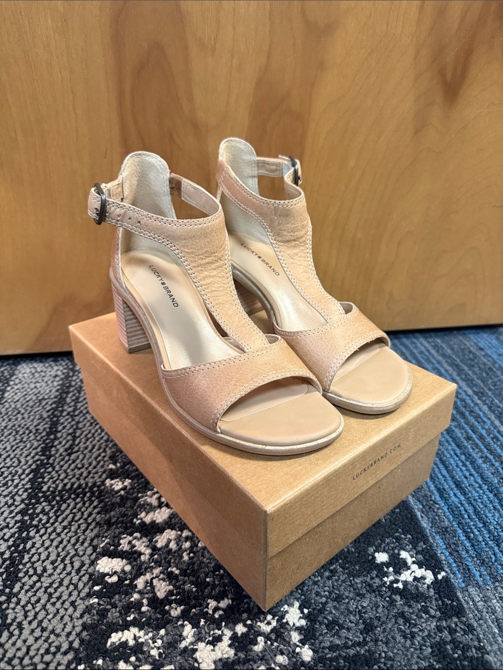 Lucky Brand Beige/Tan Suede Block Heel Sandals